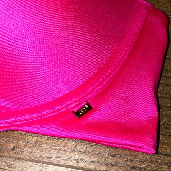 Victoria’s Secret Very Sexy Push Up Front Hook - Picture 3 of 13